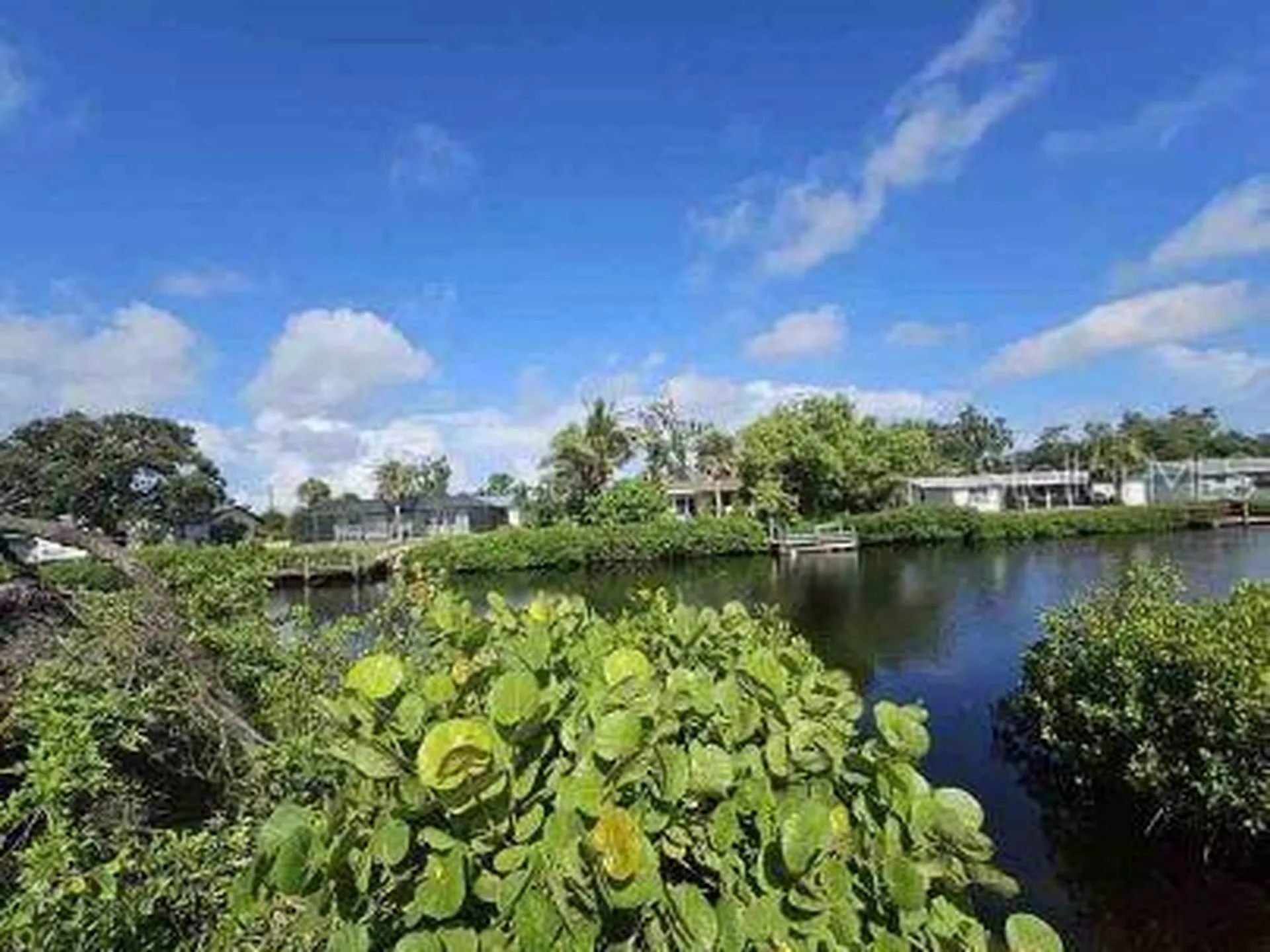 Colonial Bay Drive Nokomis FL 34275