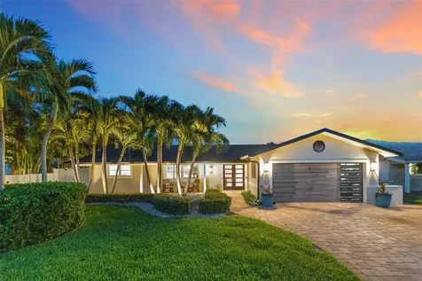 1220 81st Street S St Petersburg FL 33707