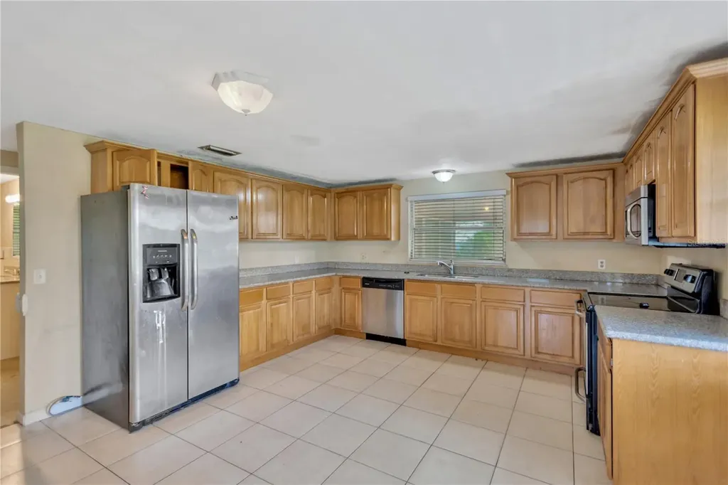 37317 Lemon Avenue Zephyrhills FL 33541