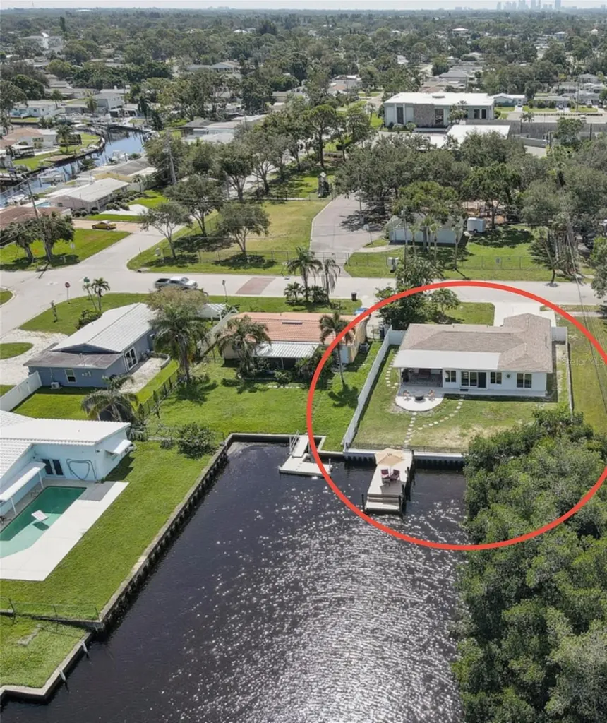 265 96th Avenue N St Petersburg FL 33702
