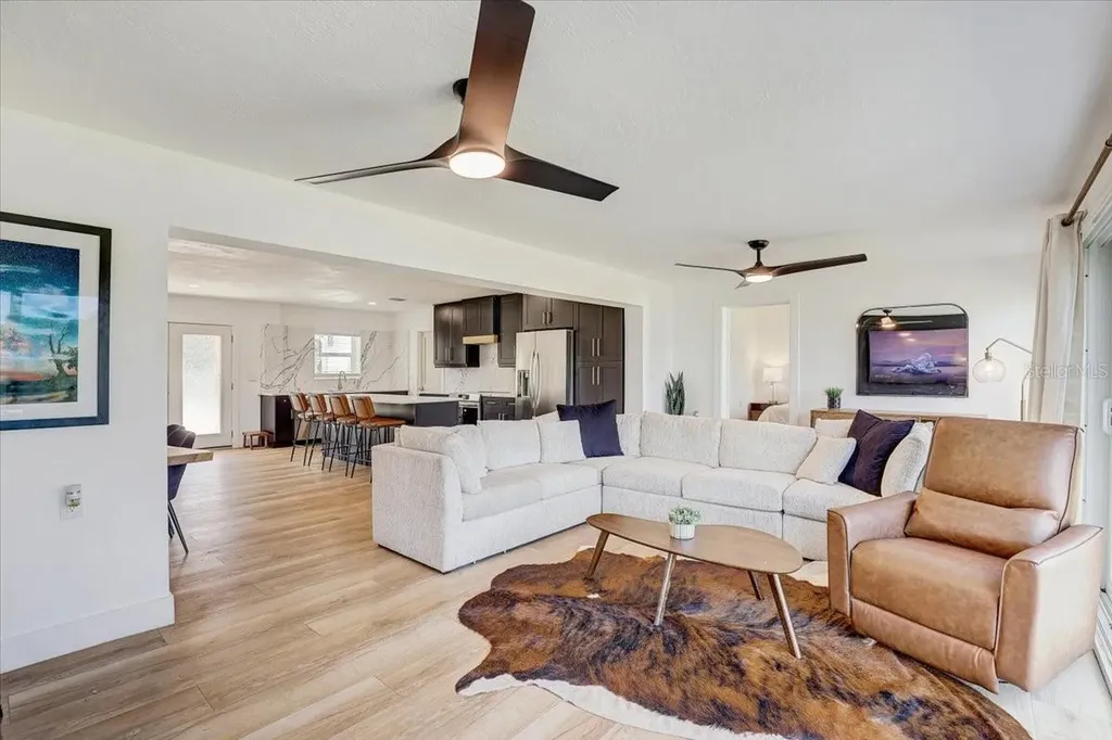 265 96th Avenue N St Petersburg FL 33702