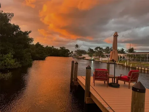 265 96th Avenue N St Petersburg FL 33702