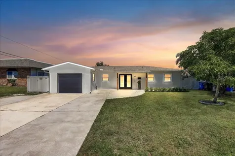265 96th Avenue N St Petersburg FL 33702