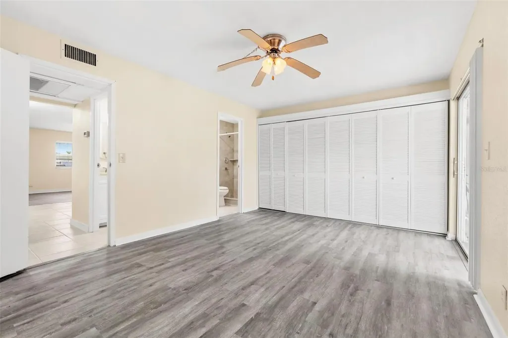 201 Bedford Trail Sun City Center FL 33573