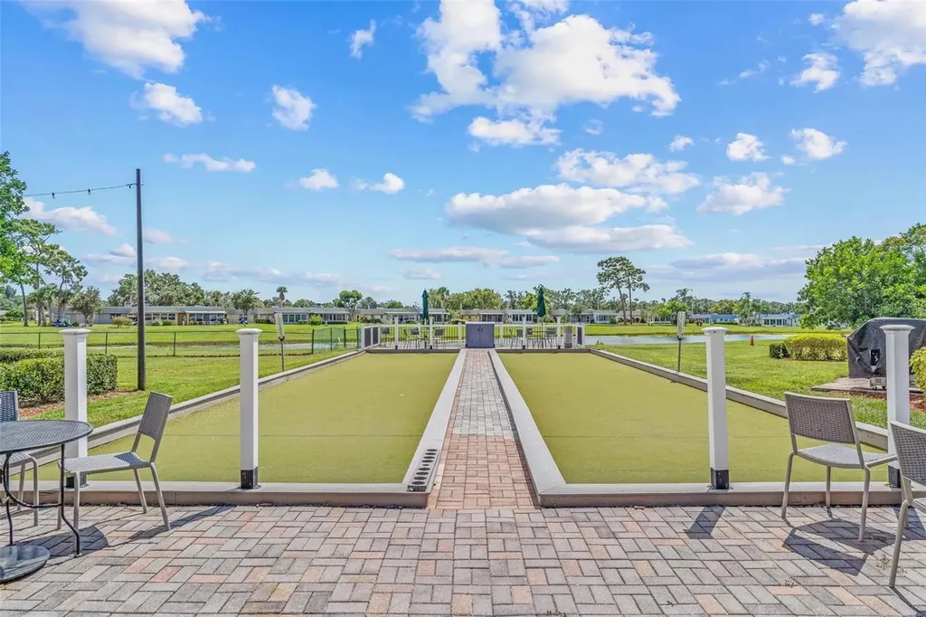 201 Bedford Trail Sun City Center FL 33573