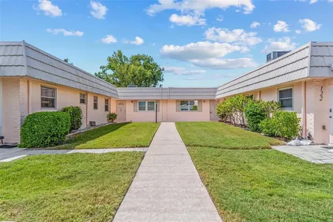 201 Bedford Trail Sun City Center FL 33573
