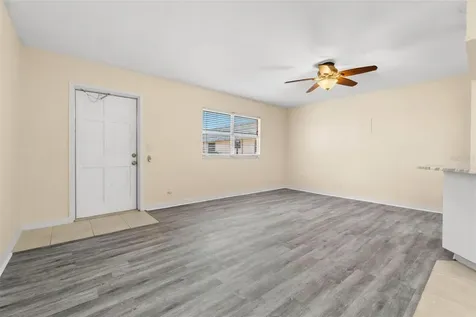 201 Bedford Trail Sun City Center FL 33573