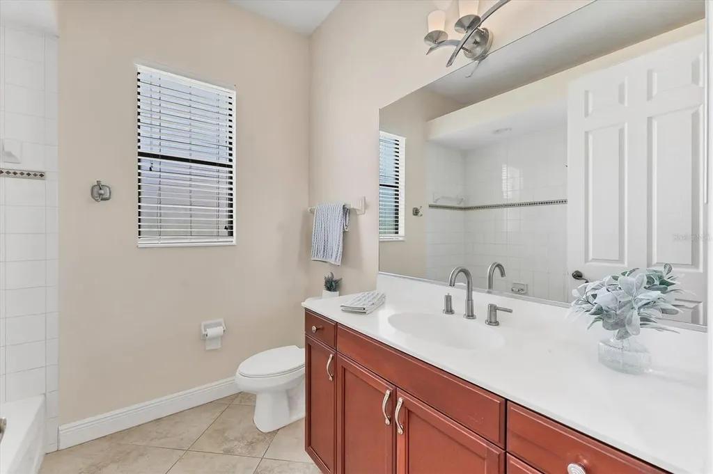 306 Country Meadows Way Bradenton FL 34212