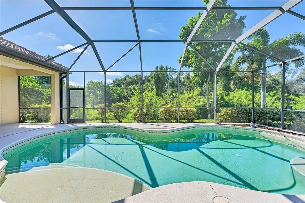 306 Country Meadows Way Bradenton FL 34212