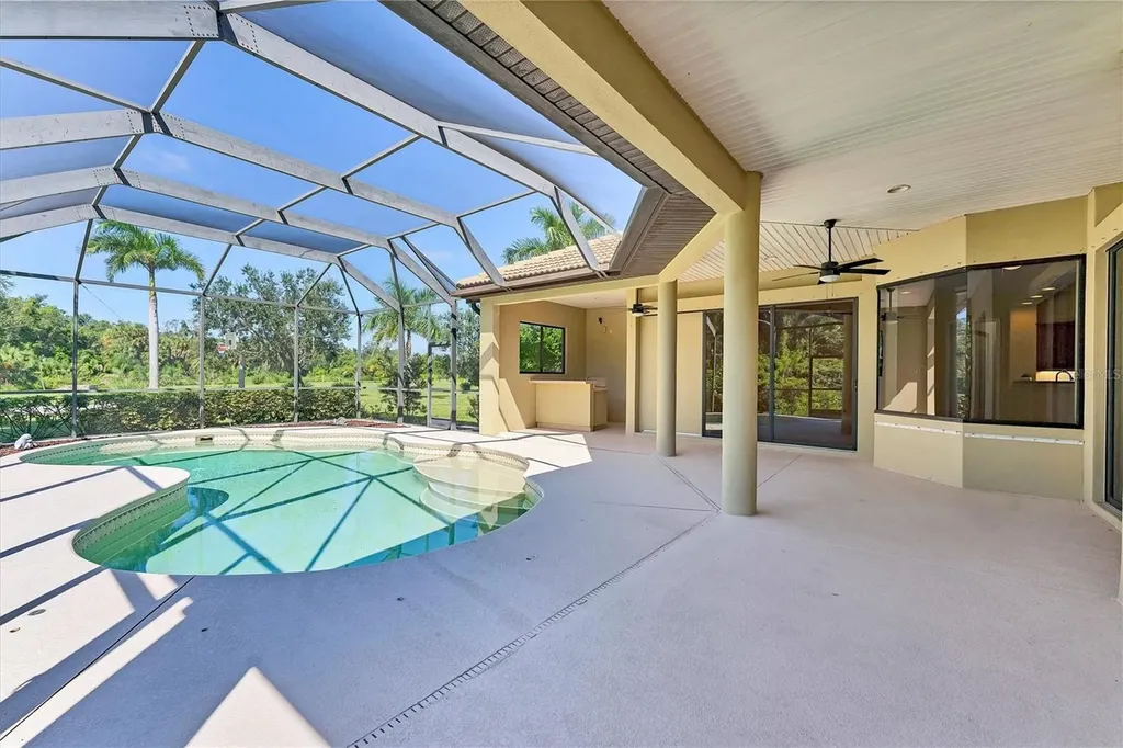 306 Country Meadows Way Bradenton FL 34212
