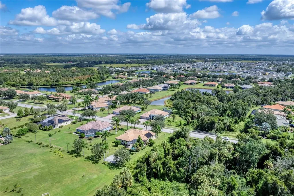 306 Country Meadows Way Bradenton FL 34212
