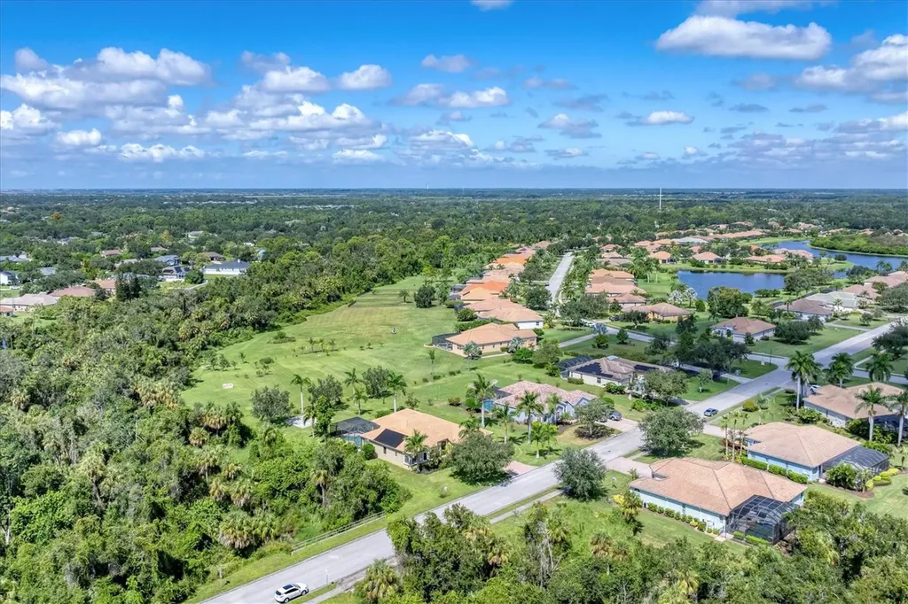 306 Country Meadows Way Bradenton FL 34212