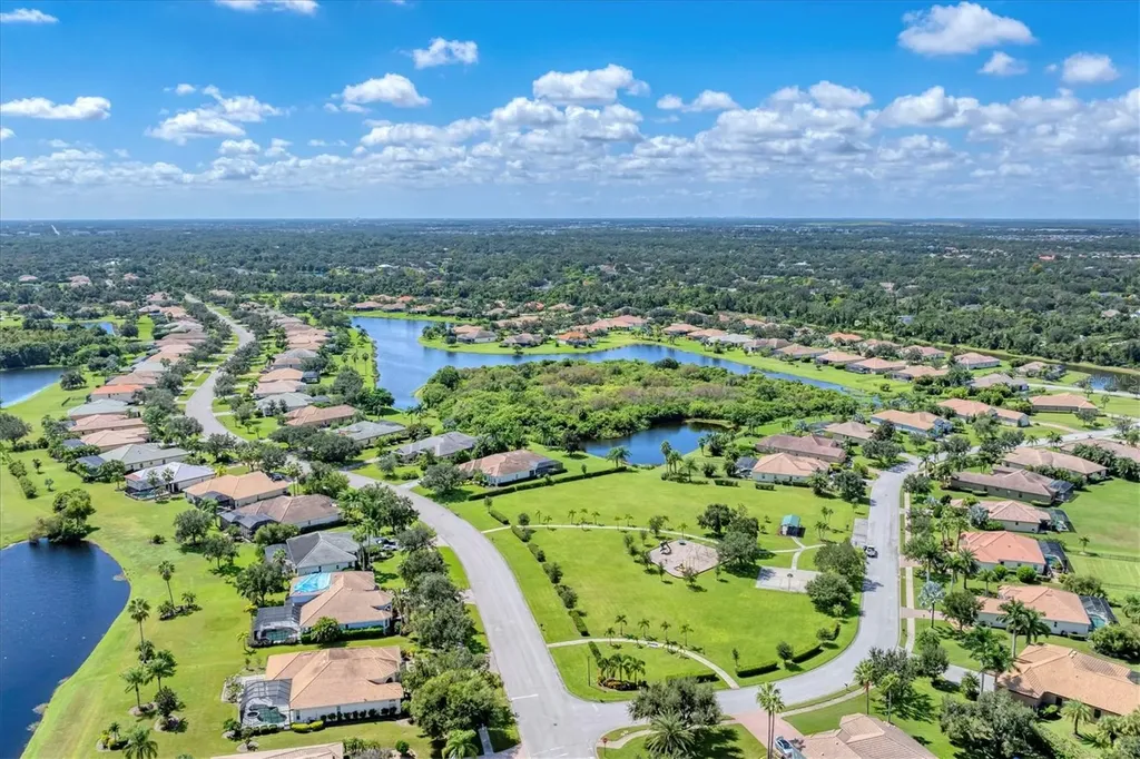 306 Country Meadows Way Bradenton FL 34212