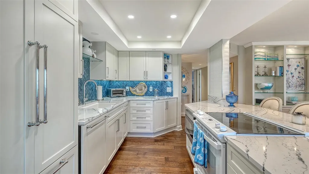1100 Benjamin Franklin Drive Sarasota FL 34236