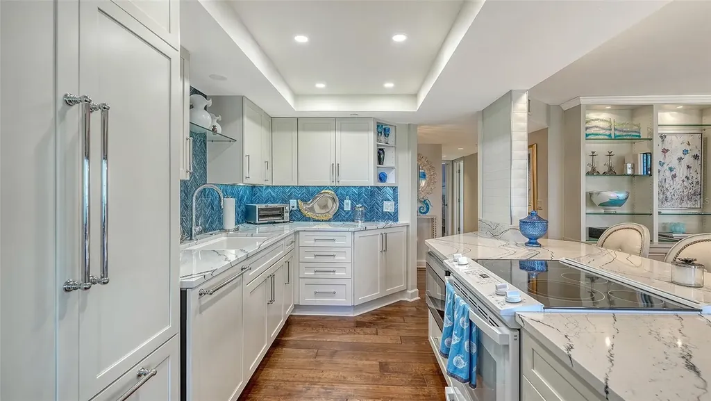 1100 Benjamin Franklin Drive Sarasota FL 34236