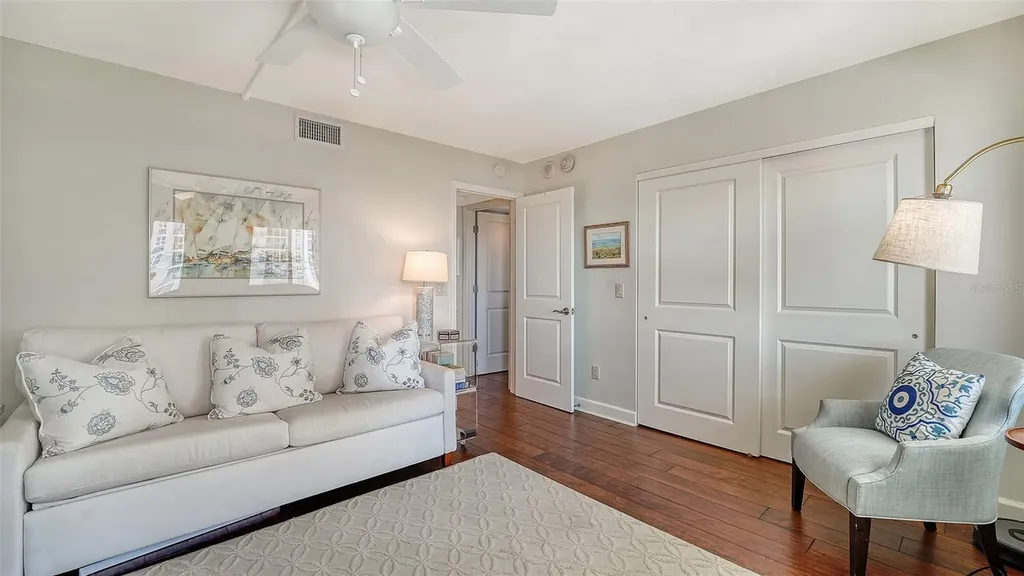 1100 Benjamin Franklin Drive Sarasota FL 34236