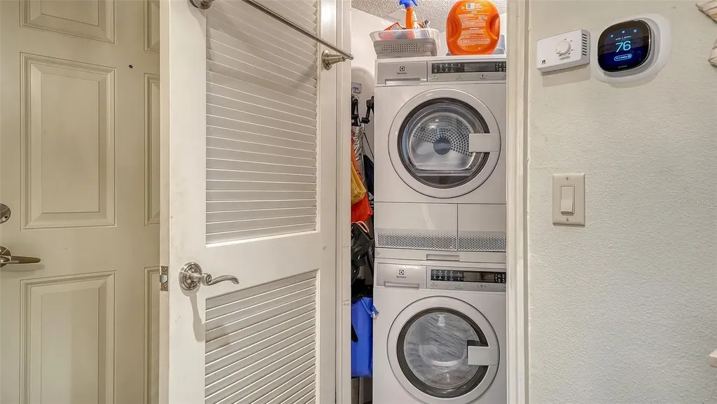 1100 Benjamin Franklin Drive Sarasota FL 34236