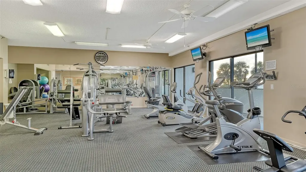 1100 Benjamin Franklin Drive Sarasota FL 34236