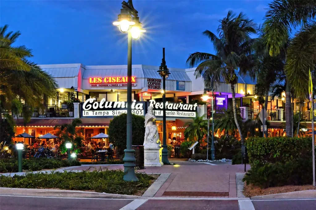 1100 Benjamin Franklin Drive Sarasota FL 34236