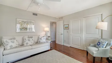 1100 Benjamin Franklin Drive Sarasota FL 34236