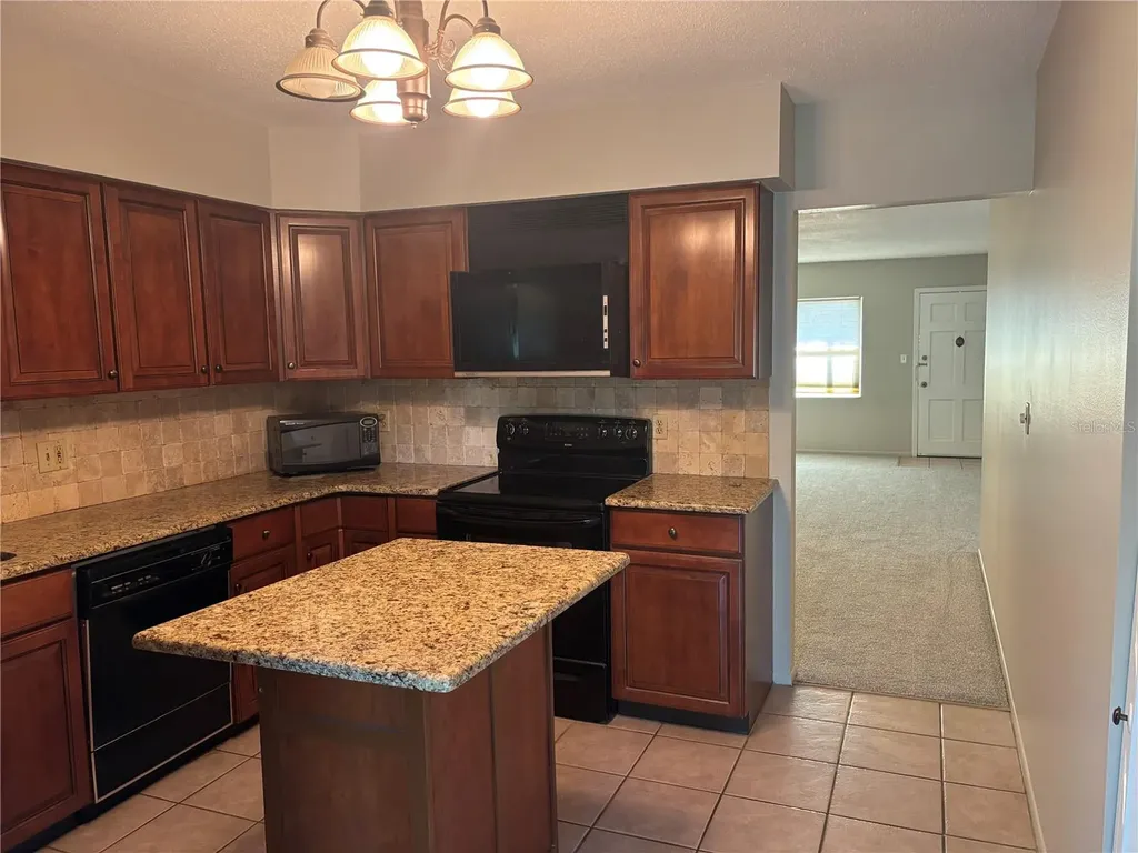 6645 1st Avenue N St Petersburg FL 33710