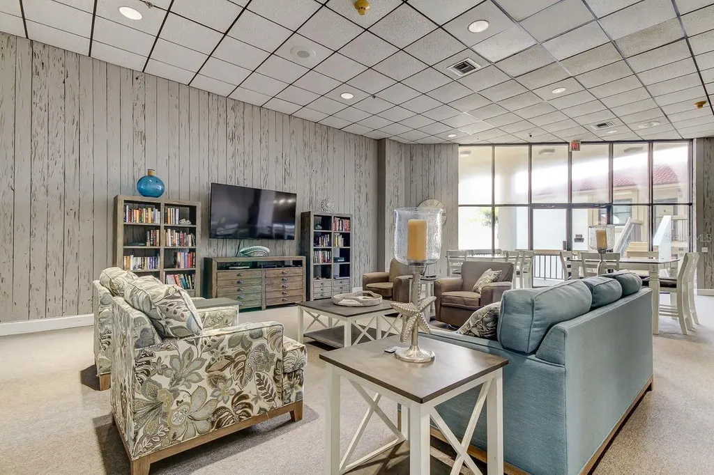 6265 Sun Boulevard St Petersburg FL 33715