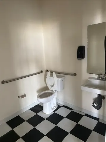 1109 Tamiami Trail Port Charlotte FL 33953