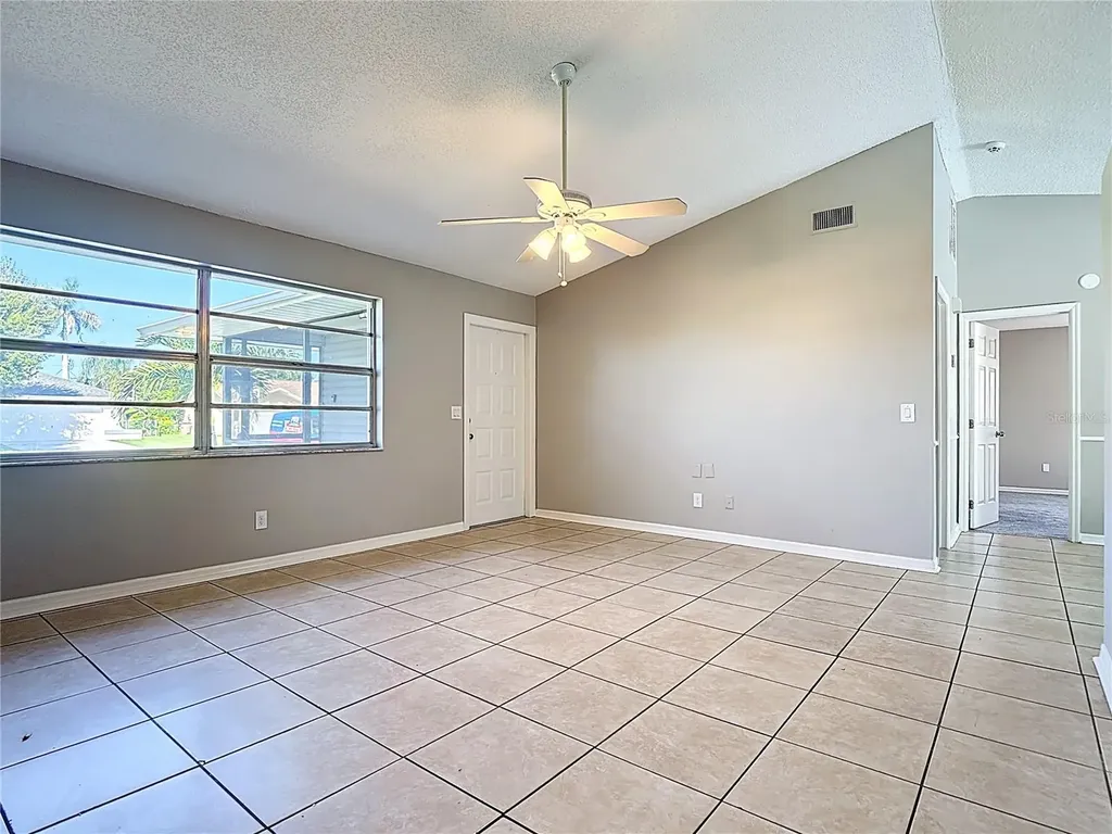 3815 SW 6th Avenue Cape Coral FL 33914