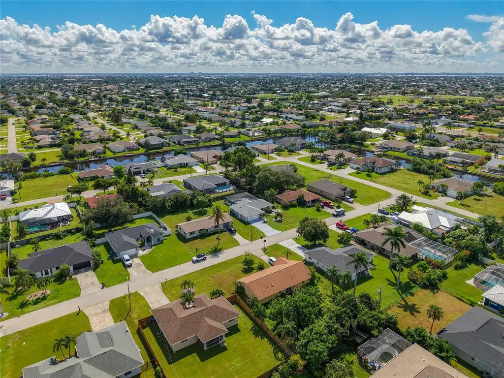 3815 SW 6th Avenue Cape Coral FL 33914