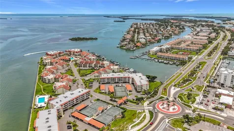 106 1st Street E St Petersburg FL 33715