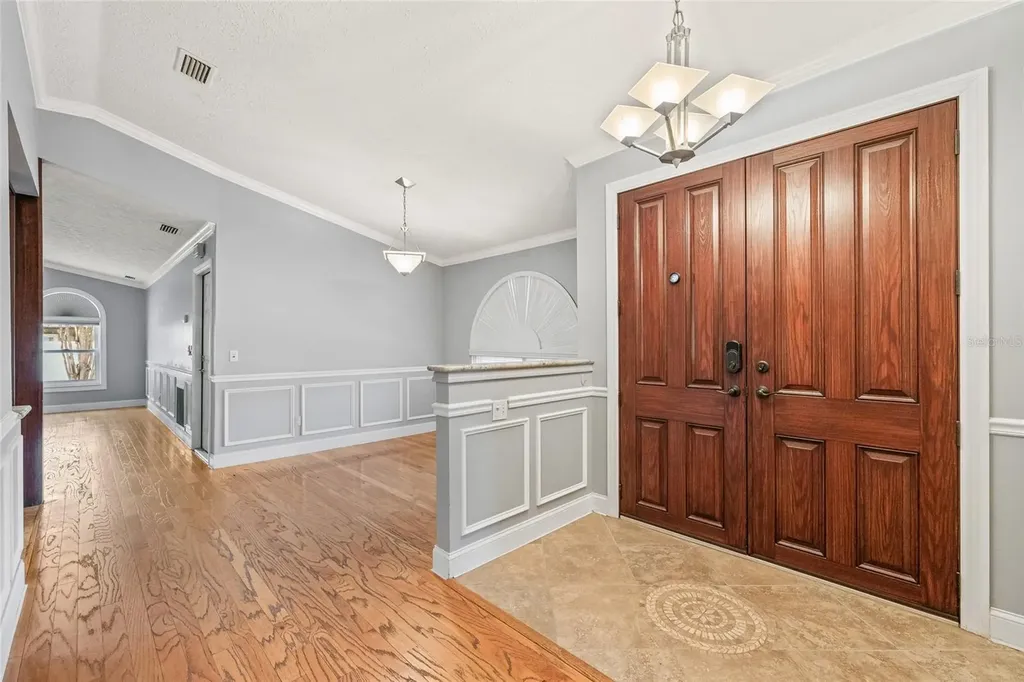 603 Cottage Grove Circle Valrico FL 33594