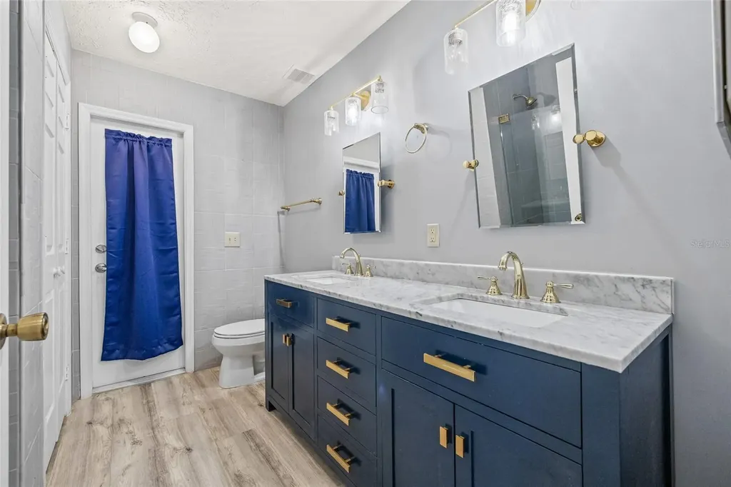 603 Cottage Grove Circle Valrico FL 33594
