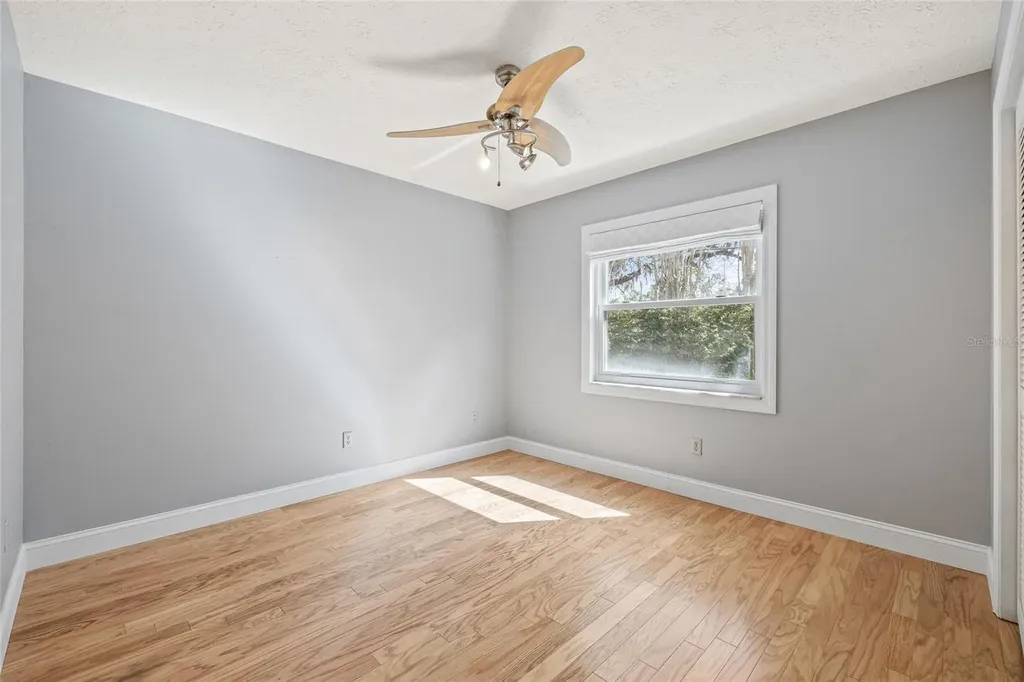 603 Cottage Grove Circle Valrico FL 33594