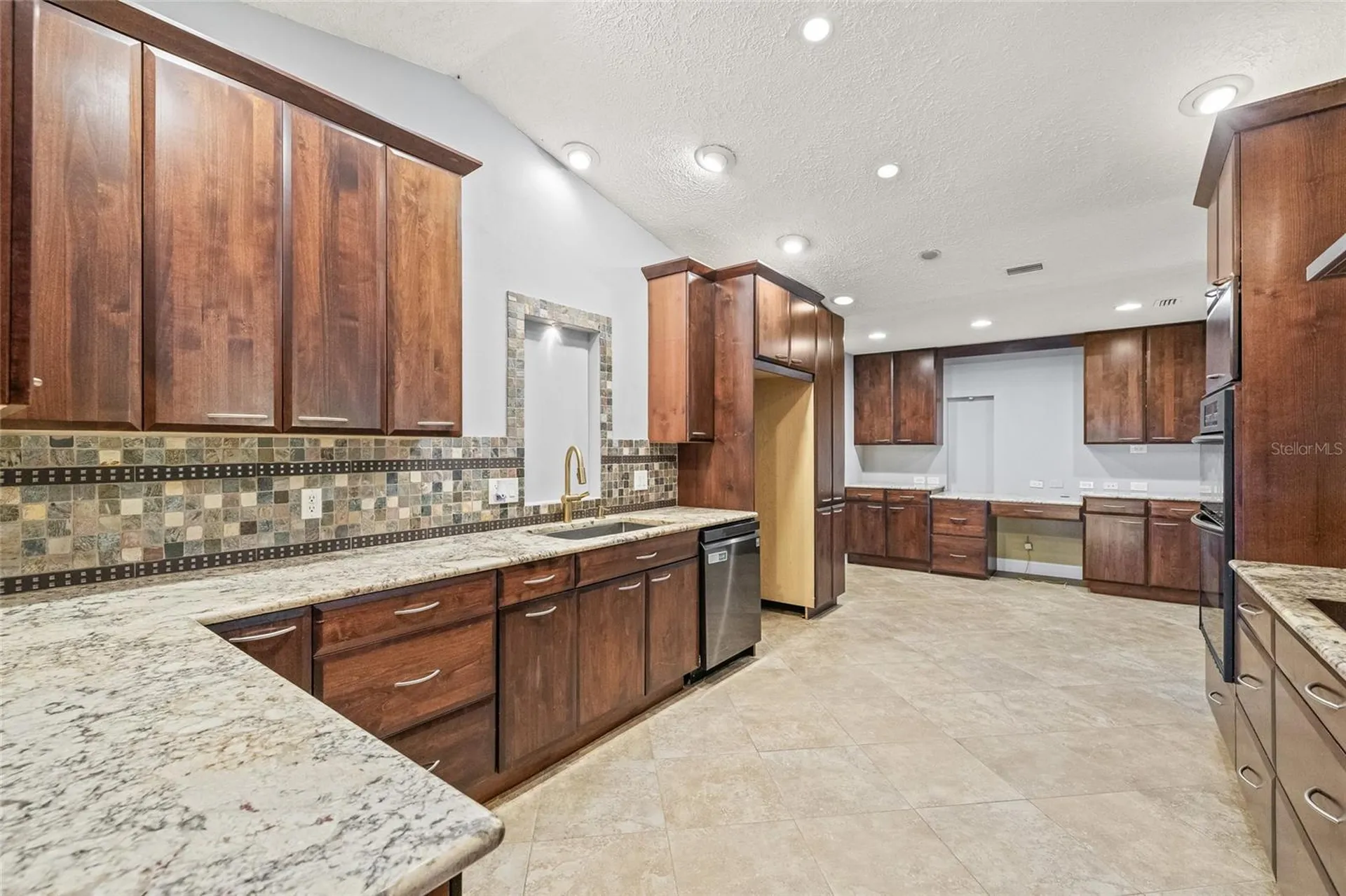 603 Cottage Grove Circle Valrico FL 33594