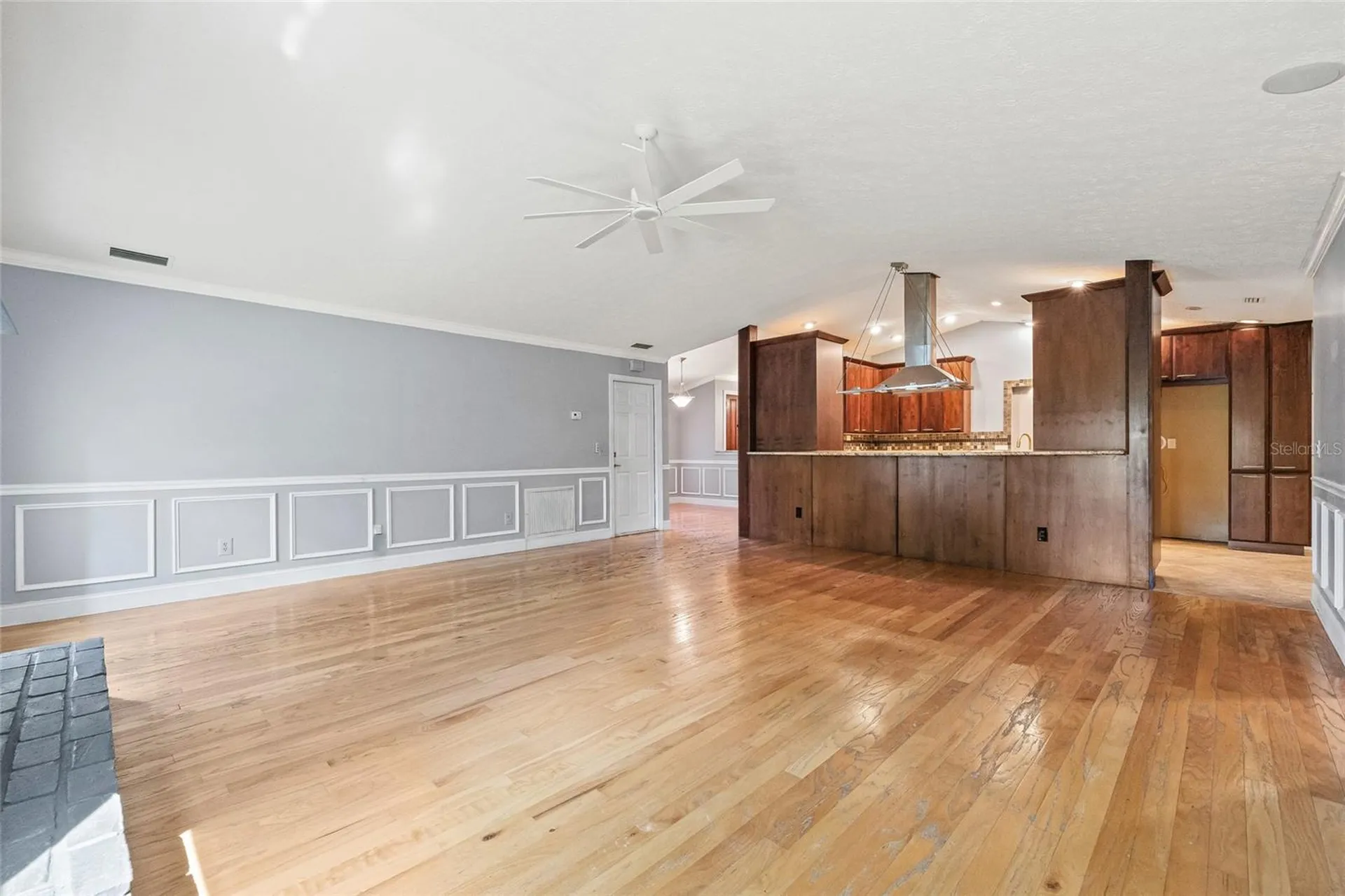 603 Cottage Grove Circle Valrico FL 33594