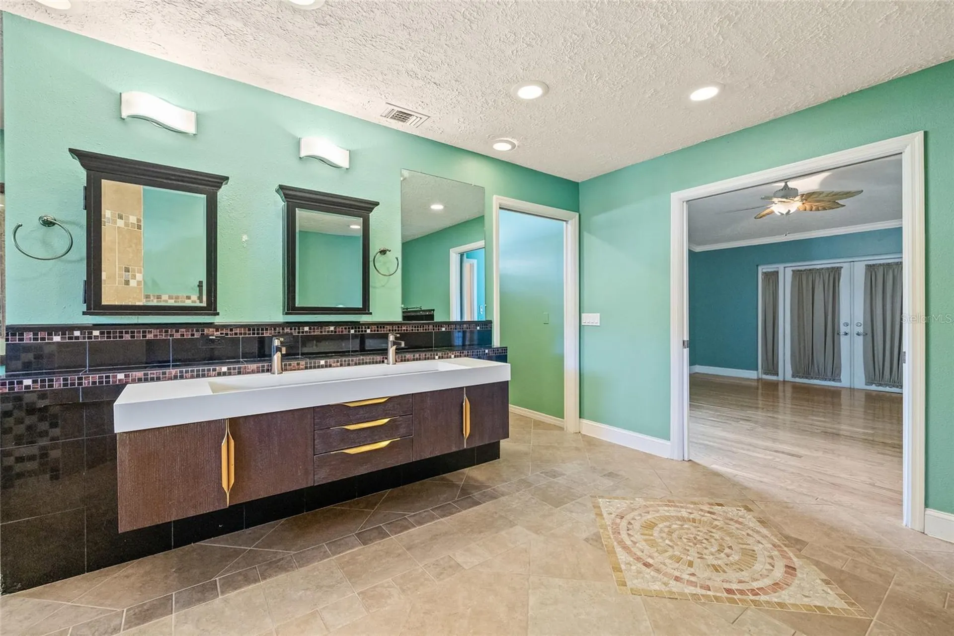 603 Cottage Grove Circle Valrico FL 33594
