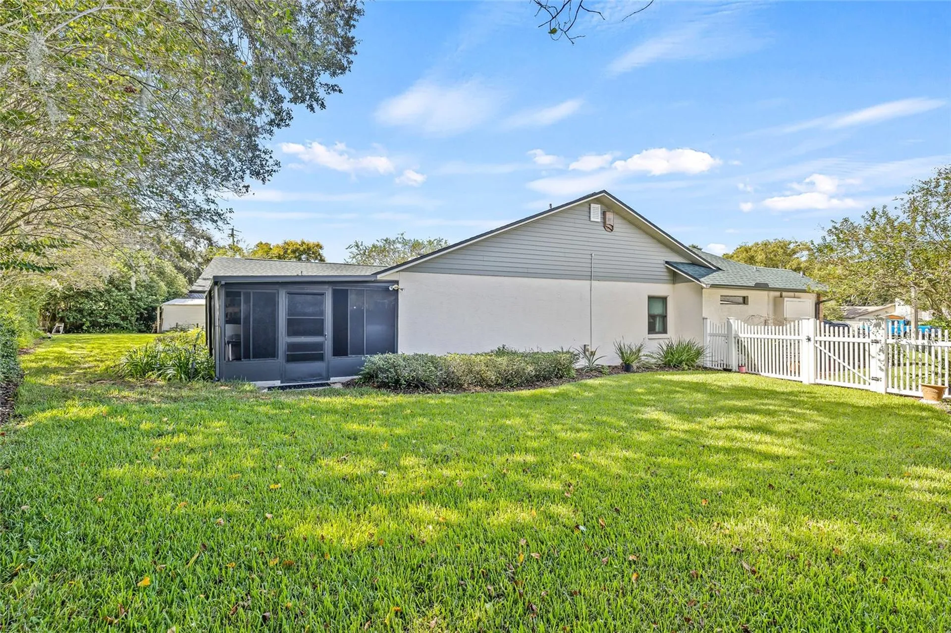 603 Cottage Grove Circle Valrico FL 33594