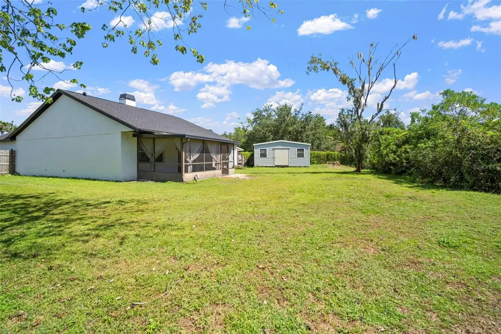 4613 N Country Hills Court Plant City FL 33566
