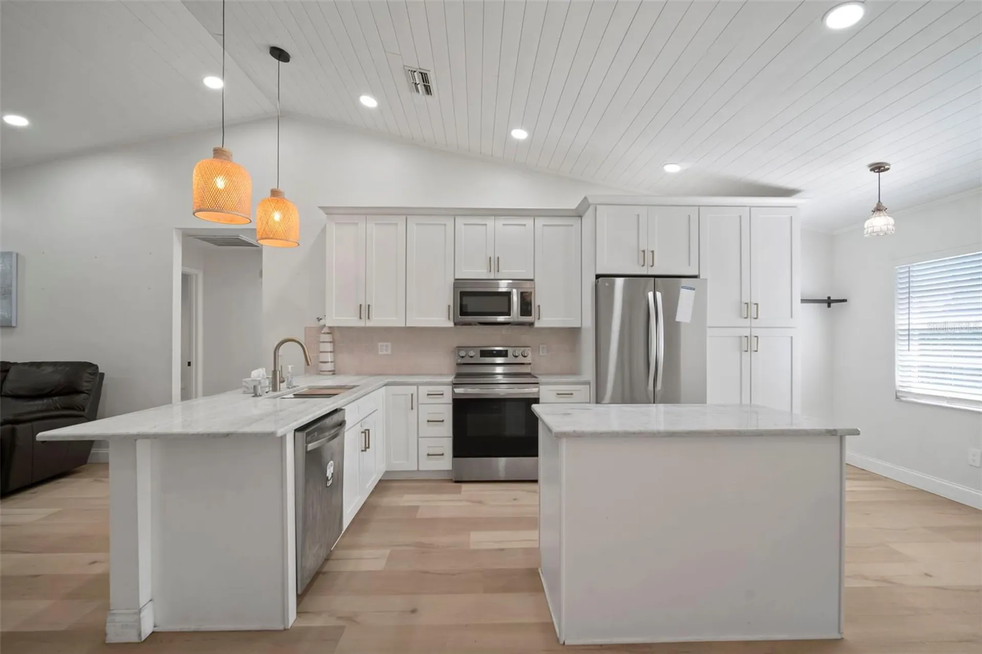 4613 N Country Hills Court Plant City FL 33566