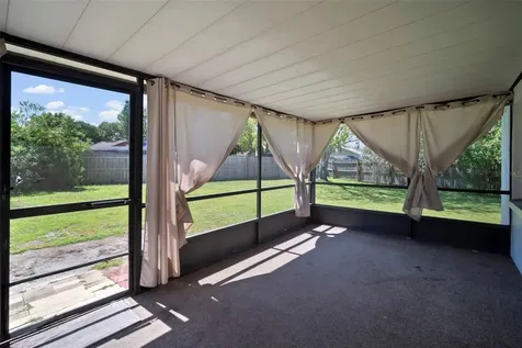 4613 N Country Hills Court Plant City FL 33566