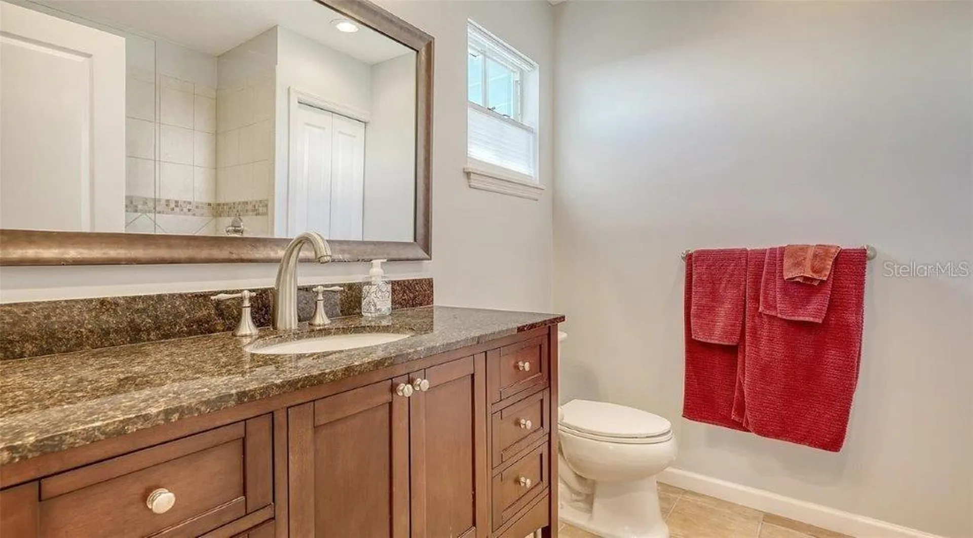 4922 Commonwealth Drive Sarasota FL 34242