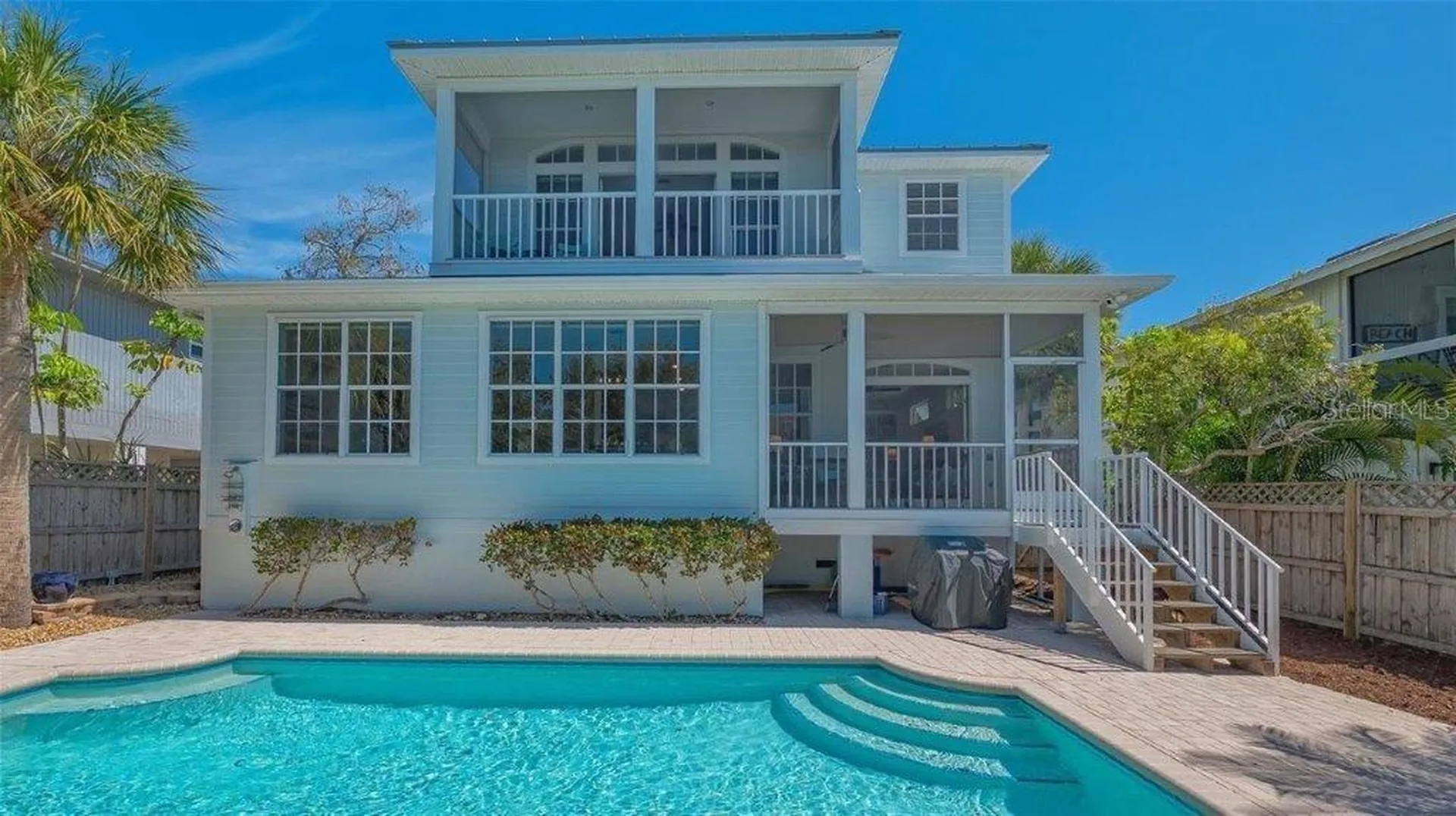 4922 Commonwealth Drive Sarasota FL 34242