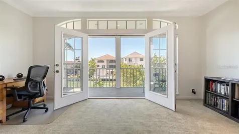 4922 Commonwealth Drive Sarasota FL 34242