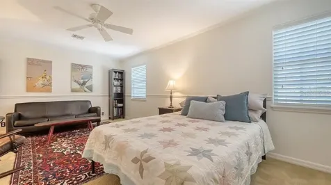 4922 Commonwealth Drive Sarasota FL 34242
