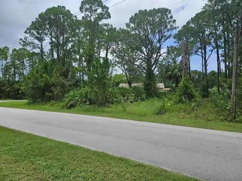 1295 Seabold Road SW Palm Bay FL 32908