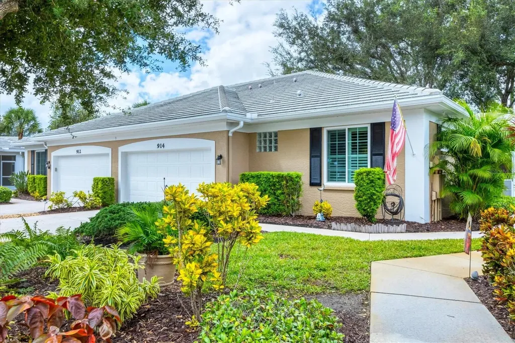914 Barclay Court Venice FL 34293