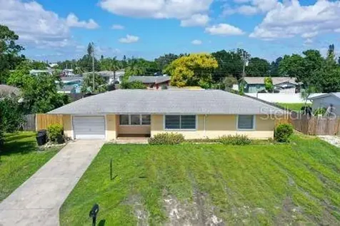 1104 Fruitland Avenue Bradenton FL 34207