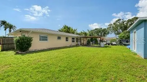 1104 Fruitland Avenue Bradenton FL 34207