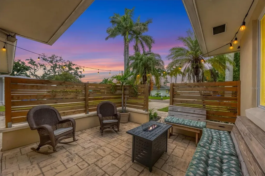 202 22nd Street W Bradenton FL 34205
