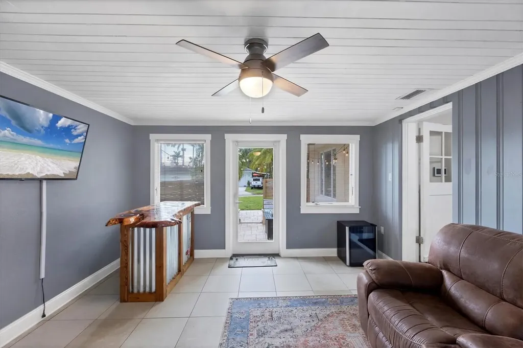 202 22nd Street W Bradenton FL 34205